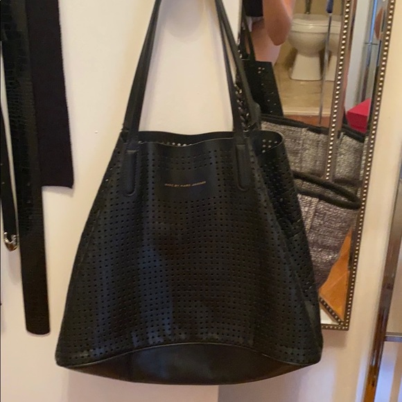 Authentic Marc Jacobs black bag - Picture 1 of 5